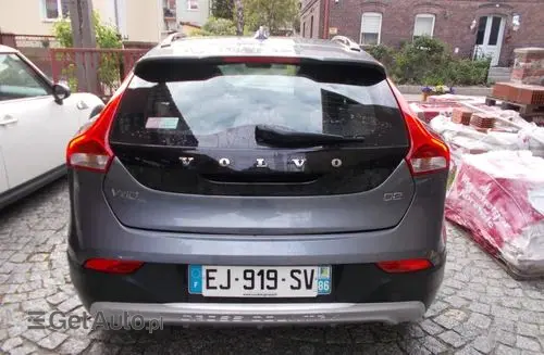 VOLVO V40 Cross Country 