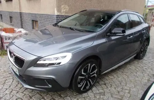 VOLVO V40 Cross Country 