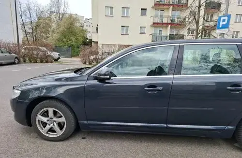 VOLVO V70 