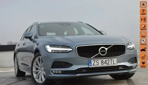 VOLVO V90 