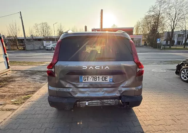 DACIA Jogger 1.6 Full Hybrid 140 Expression MMT 7os