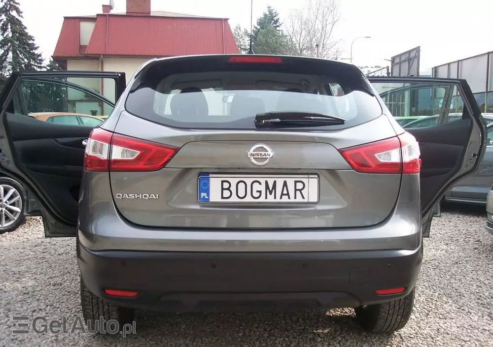 NISSAN Qashqai 1.2 DIG-T Acenta Xtronic EU6