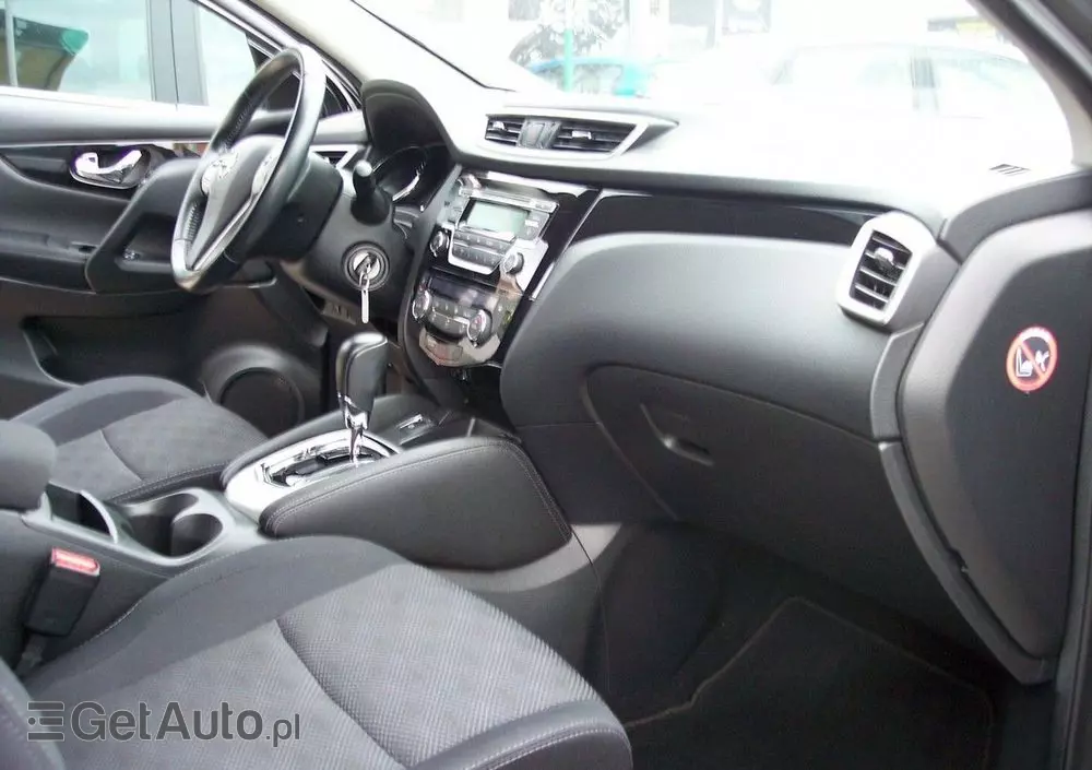 NISSAN Qashqai 1.2 DIG-T Acenta Xtronic EU6