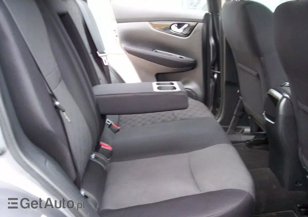 NISSAN Qashqai 1.2 DIG-T Acenta Xtronic EU6