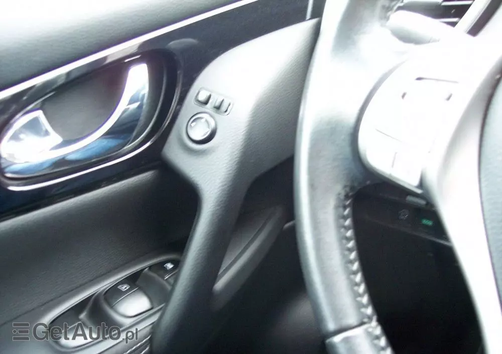 NISSAN Qashqai 1.2 DIG-T Acenta Xtronic EU6