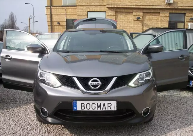 NISSAN Qashqai 1.2 DIG-T Acenta Xtronic EU6