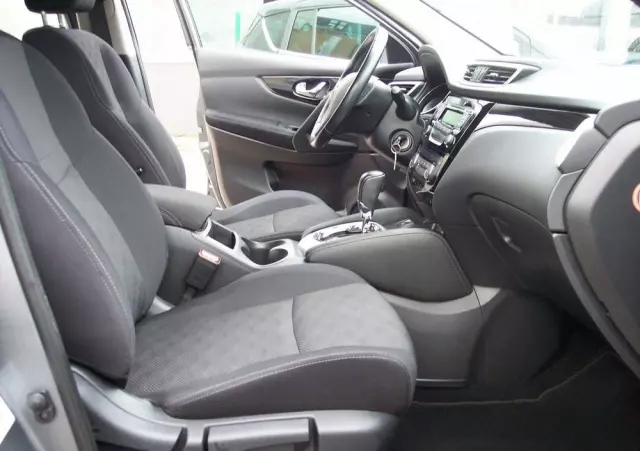 NISSAN Qashqai 1.2 DIG-T Acenta Xtronic EU6