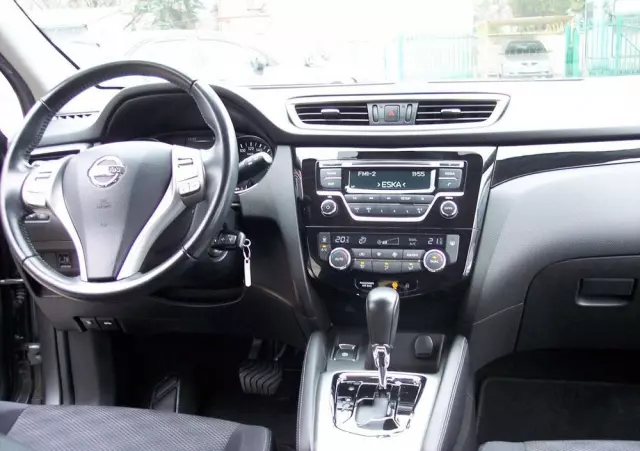 NISSAN Qashqai 1.2 DIG-T Acenta Xtronic EU6