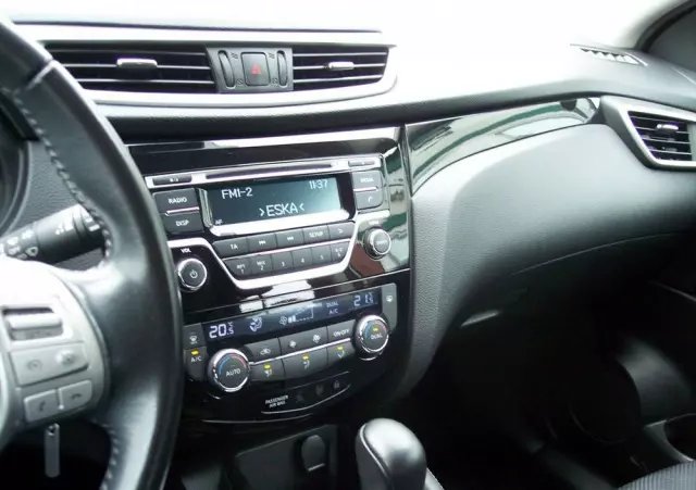 NISSAN Qashqai 1.2 DIG-T Acenta Xtronic EU6