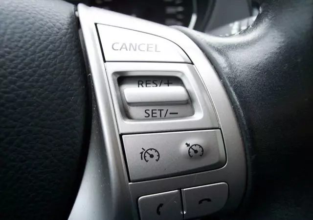 NISSAN Qashqai 1.2 DIG-T Acenta Xtronic EU6