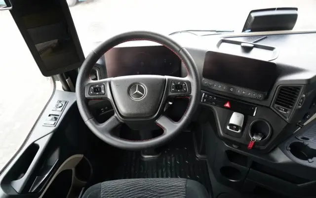 MERCEDES-BENZ ACTROS 1845 / MP5 / BIG SPACE 