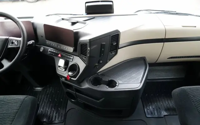 MERCEDES-BENZ ACTROS 1845 / MP5 / BIG SPACE 