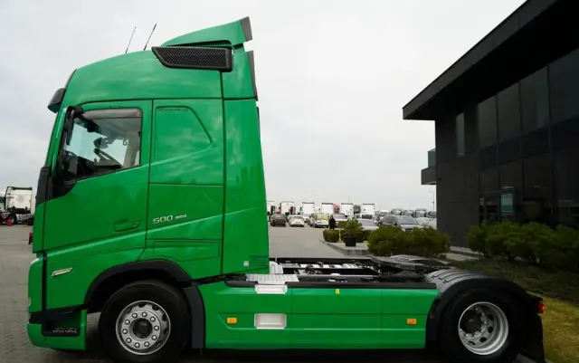 VOLVO FH 500 / I-SAVE / HYDRAULIKA /  RETARDER / KLIMATYZACJA POSTOJOWA / 399 TYS KM /  I- SHFIT / TV / NOWY MODEL 