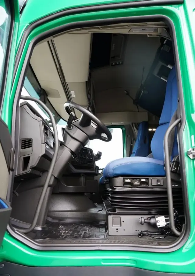 VOLVO FH 500 / I-SAVE / HYDRAULIKA /  RETARDER / KLIMATYZACJA POSTOJOWA / 399 TYS KM /  I- SHFIT / TV / NOWY MODEL 