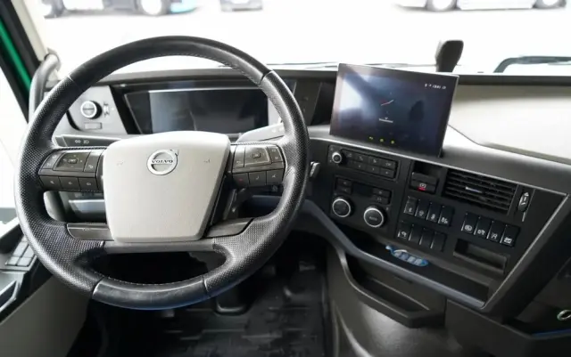 VOLVO FH 500 / I-SAVE / HYDRAULIKA /  RETARDER / KLIMATYZACJA POSTOJOWA / 399 TYS KM /  I- SHFIT / TV / NOWY MODEL 