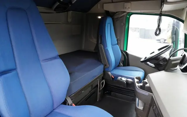 VOLVO FH 500 / I-SAVE / HYDRAULIKA /  RETARDER / KLIMATYZACJA POSTOJOWA / 399 TYS KM /  I- SHFIT / TV / NOWY MODEL 