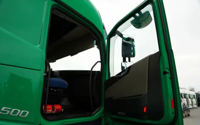 VOLVO FH 500 / I-SAVE / HYDRAULIKA /  RETARDER / KLIMATYZACJA POSTOJOWA / 399 TYS KM /  I- SHFIT / TV / NOWY MODEL 