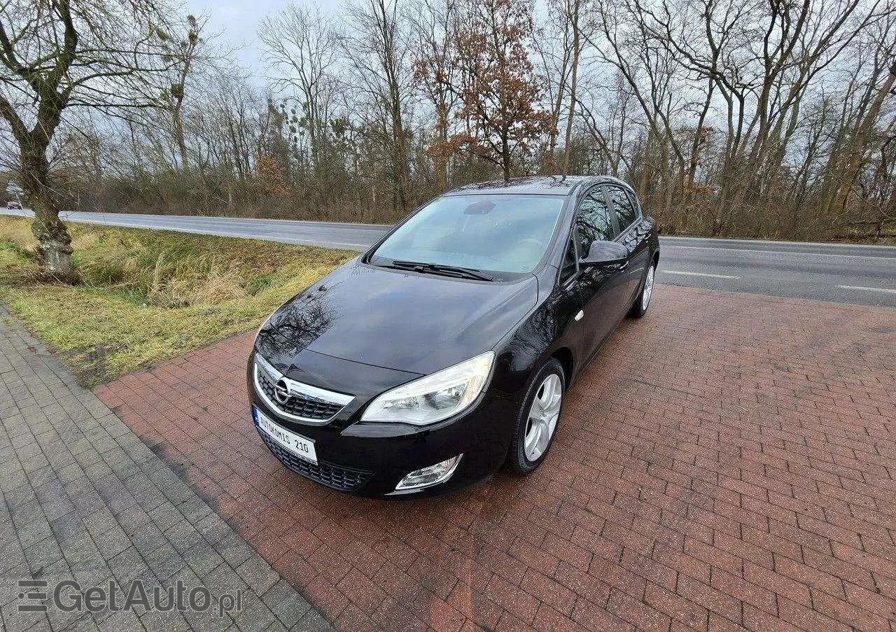 OPEL Astra 1.4 Turbo Active