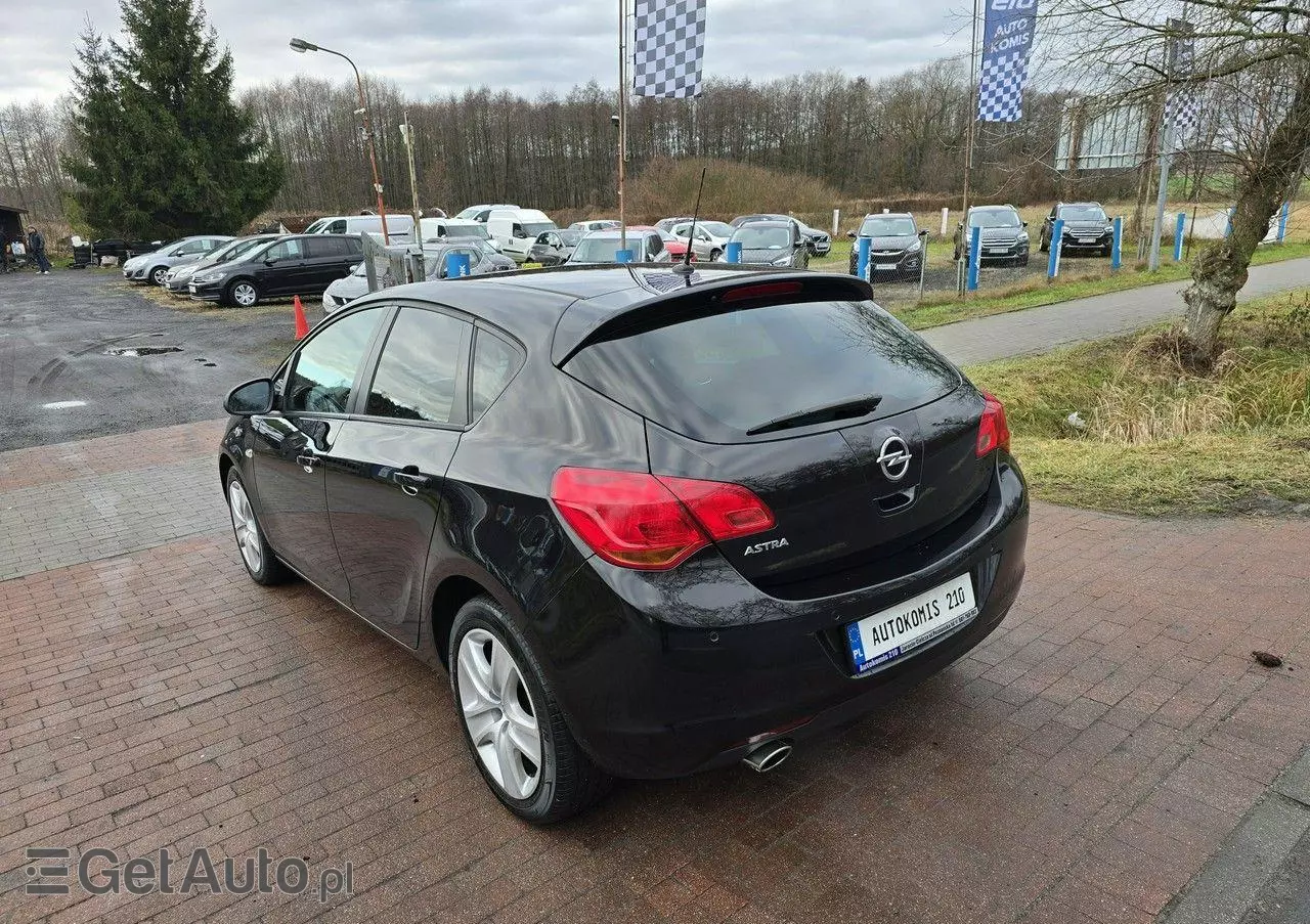 OPEL Astra 1.4 Turbo Active