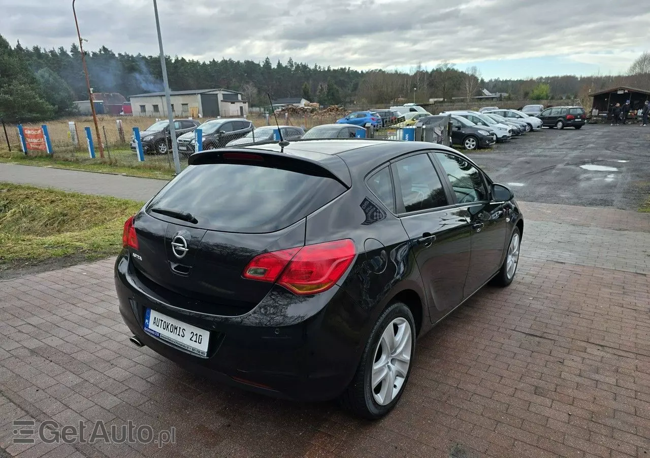 OPEL Astra 1.4 Turbo Active