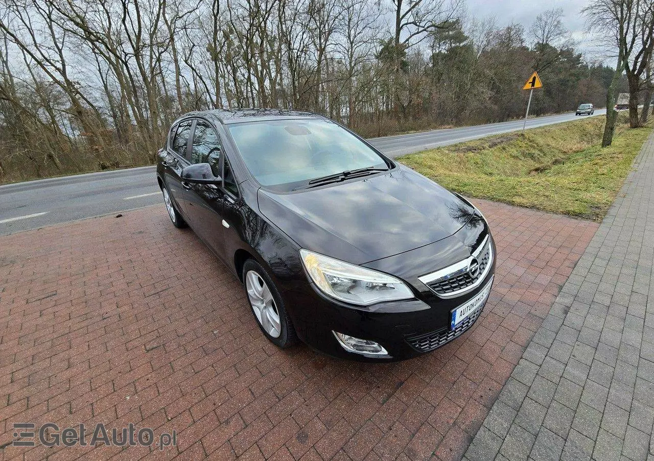 OPEL Astra 1.4 Turbo Active