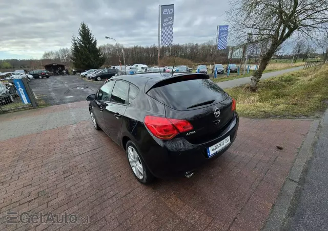 OPEL Astra 1.4 Turbo Active