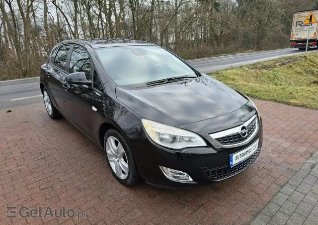 OPEL Astra 1.4 Turbo Active