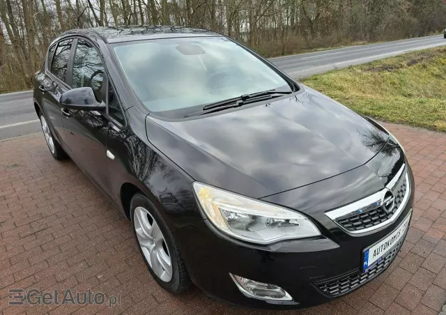 OPEL Astra 1.4 Turbo Active