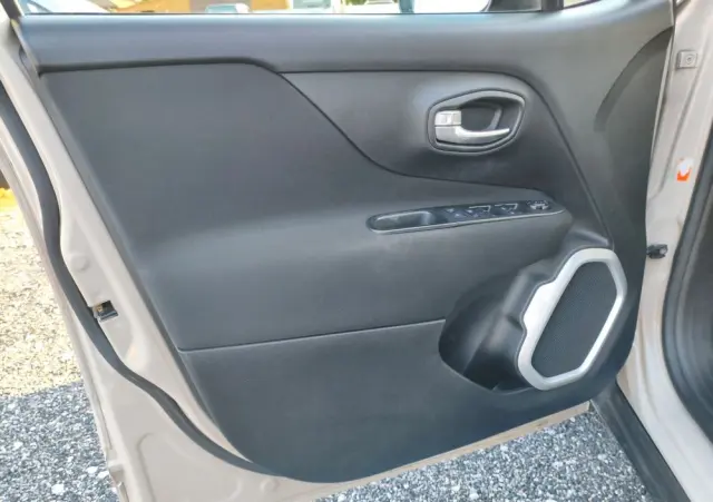 JEEP Renegade 1.6 E-TorQ Longitude FWD