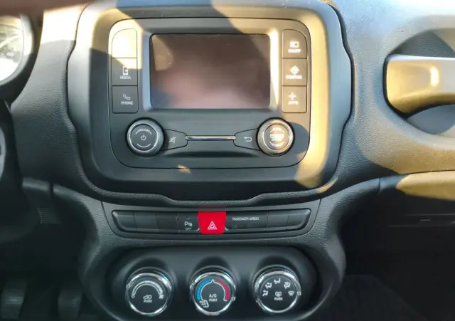 JEEP Renegade 1.6 E-TorQ Longitude FWD