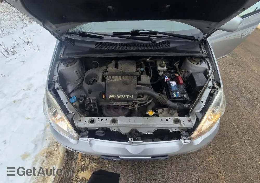 TOYOTA Yaris 1.3 VVT-i Executive