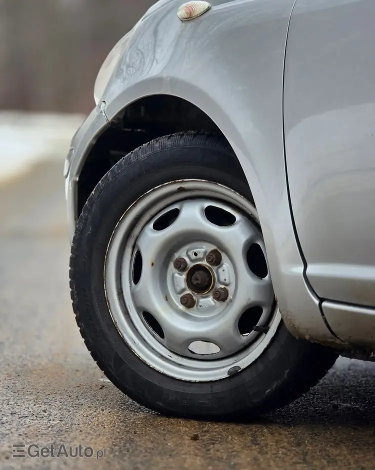 TOYOTA Yaris 1.3 VVT-i Executive