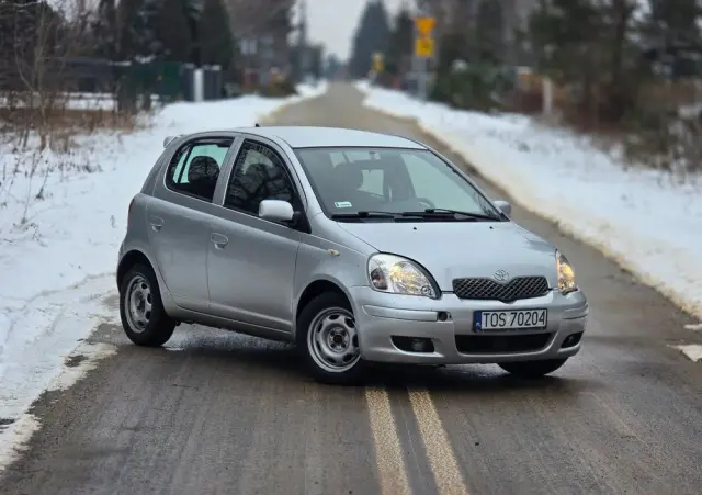 TOYOTA Yaris 1.3 VVT-i Executive
