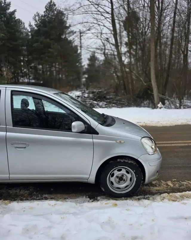 TOYOTA Yaris 1.3 VVT-i Executive