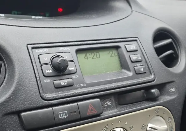 TOYOTA Yaris 1.3 VVT-i Executive