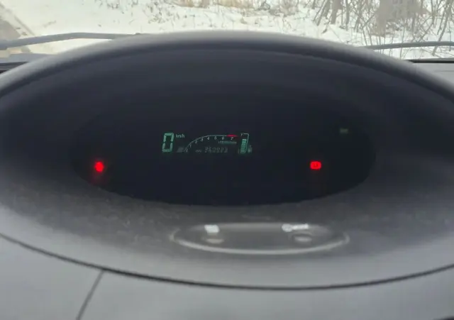 TOYOTA Yaris 1.3 VVT-i Executive