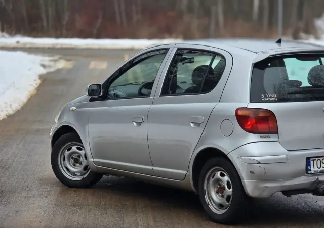 TOYOTA Yaris 1.3 VVT-i Executive