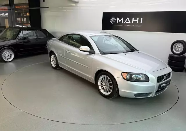 VOLVO C70 2.0D Momentum