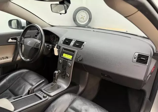 VOLVO C70 2.0D Momentum