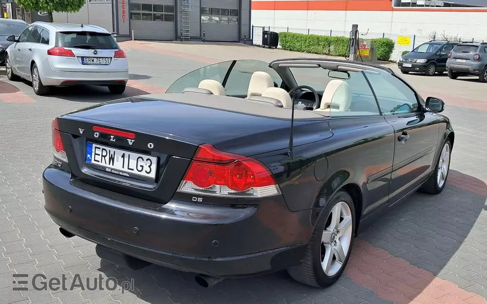 VOLVO C70 2.4D5 Summum