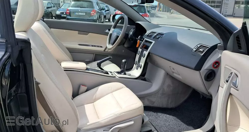 VOLVO C70 2.4D5 Summum