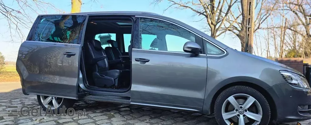 VOLKSWAGEN Sharan 