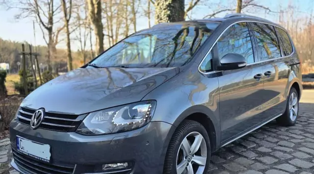 VOLKSWAGEN Sharan 
