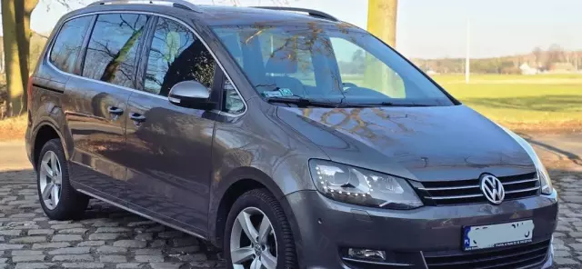 VOLKSWAGEN Sharan 