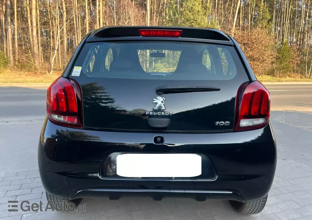 PEUGEOT 108 