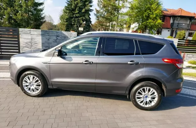 FORD Kuga 