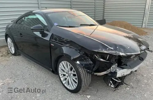 AUDI TT 