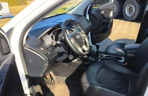 HYUNDAI Ix35 