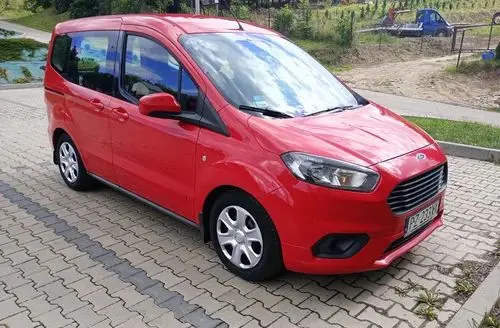 FORD Tourneo Courier 