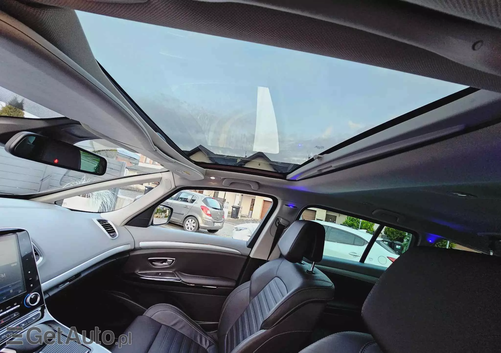 RENAULT Espace Energy dCi 160 EDC Initiale Paris